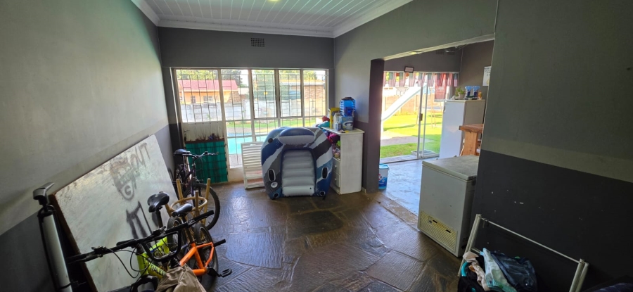 3 Bedroom Property for Sale in Declercqville North West